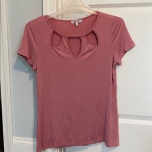 Short sleeve top